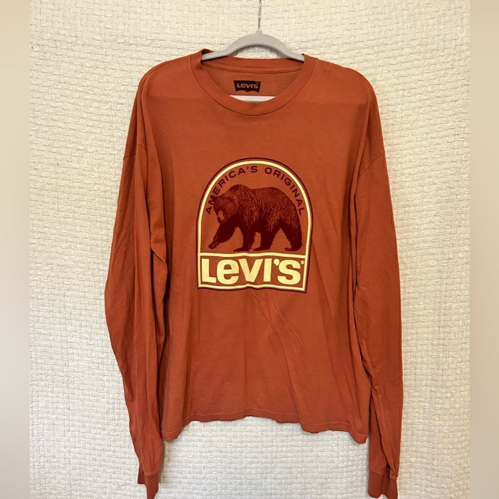 NWOT Levi’s Shirt ✨
